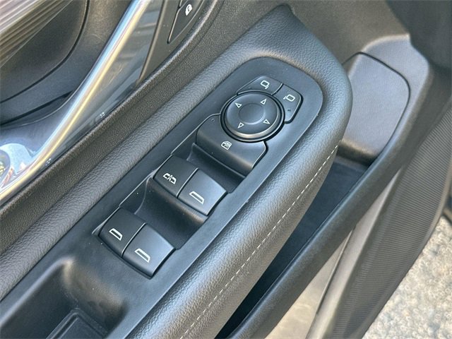 Used 2022 GMC Terrain SLE image 21