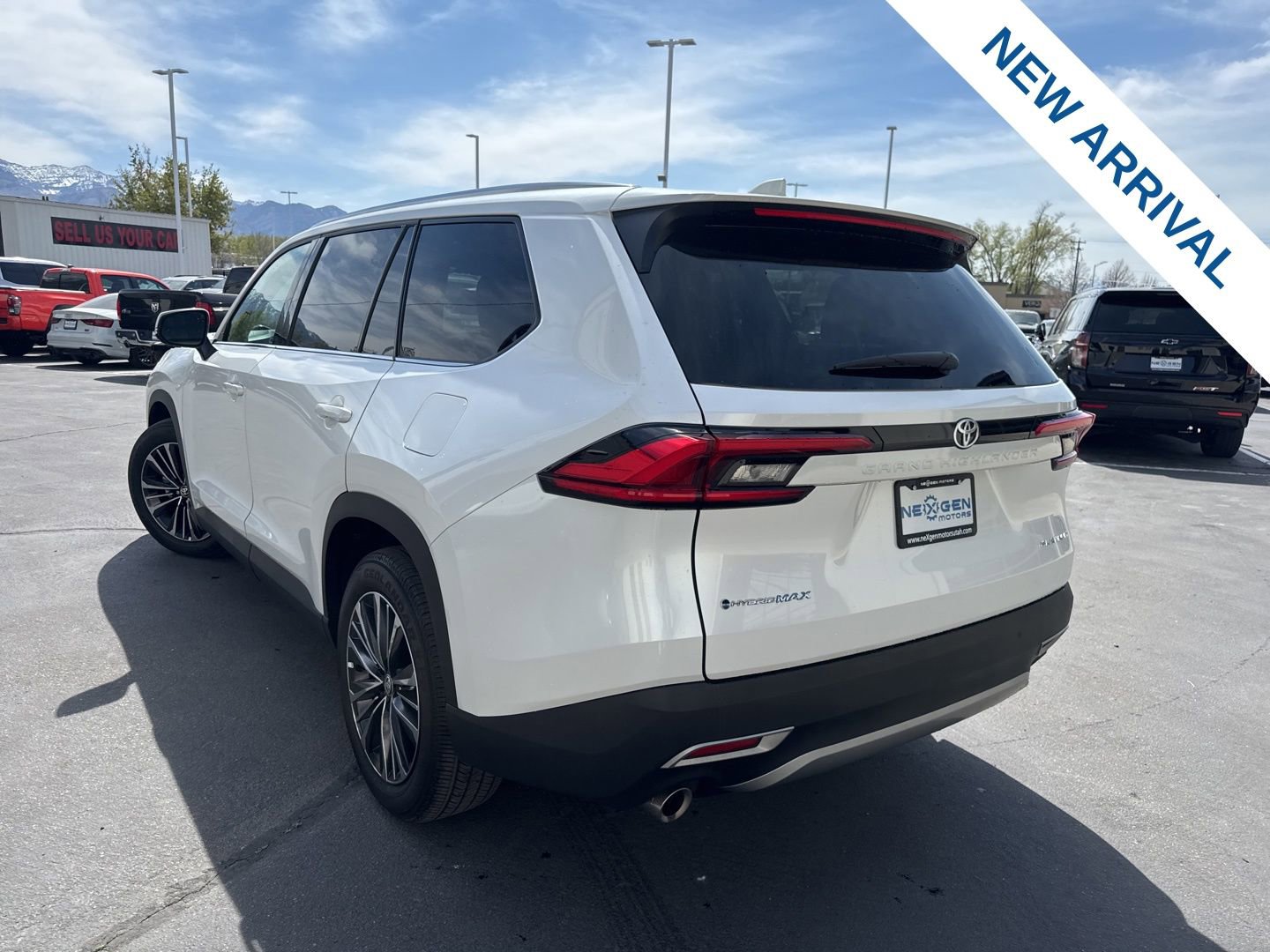 Used 2024 Toyota Grand Highlander AWD Hybrid image 5