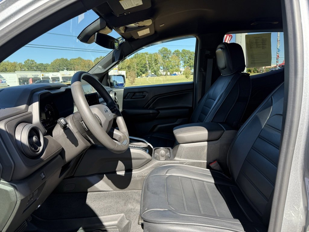 Used 2024 Chevrolet Colorado Trail Boss w/ Technology Package image 14