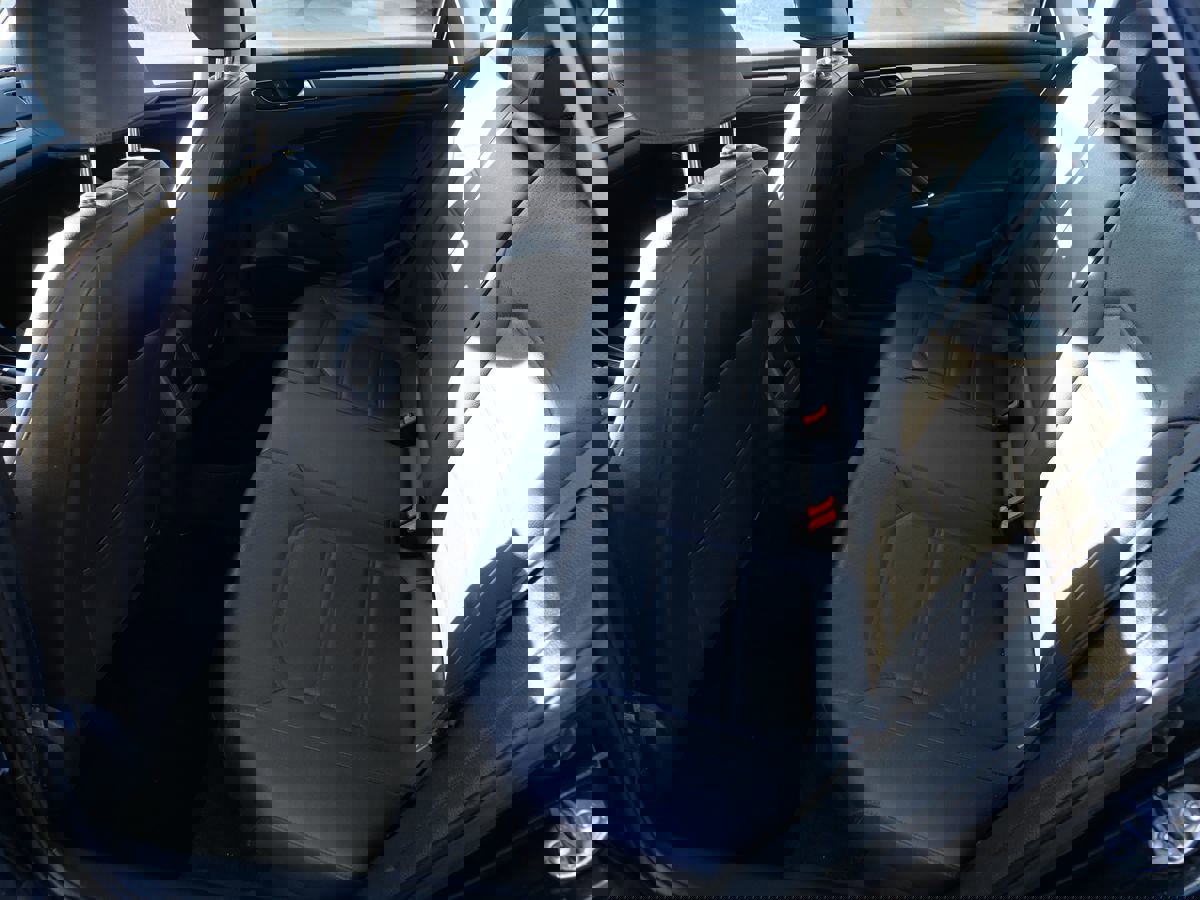 Used 2017 Volkswagen Passat 1.8T R-Line image 22