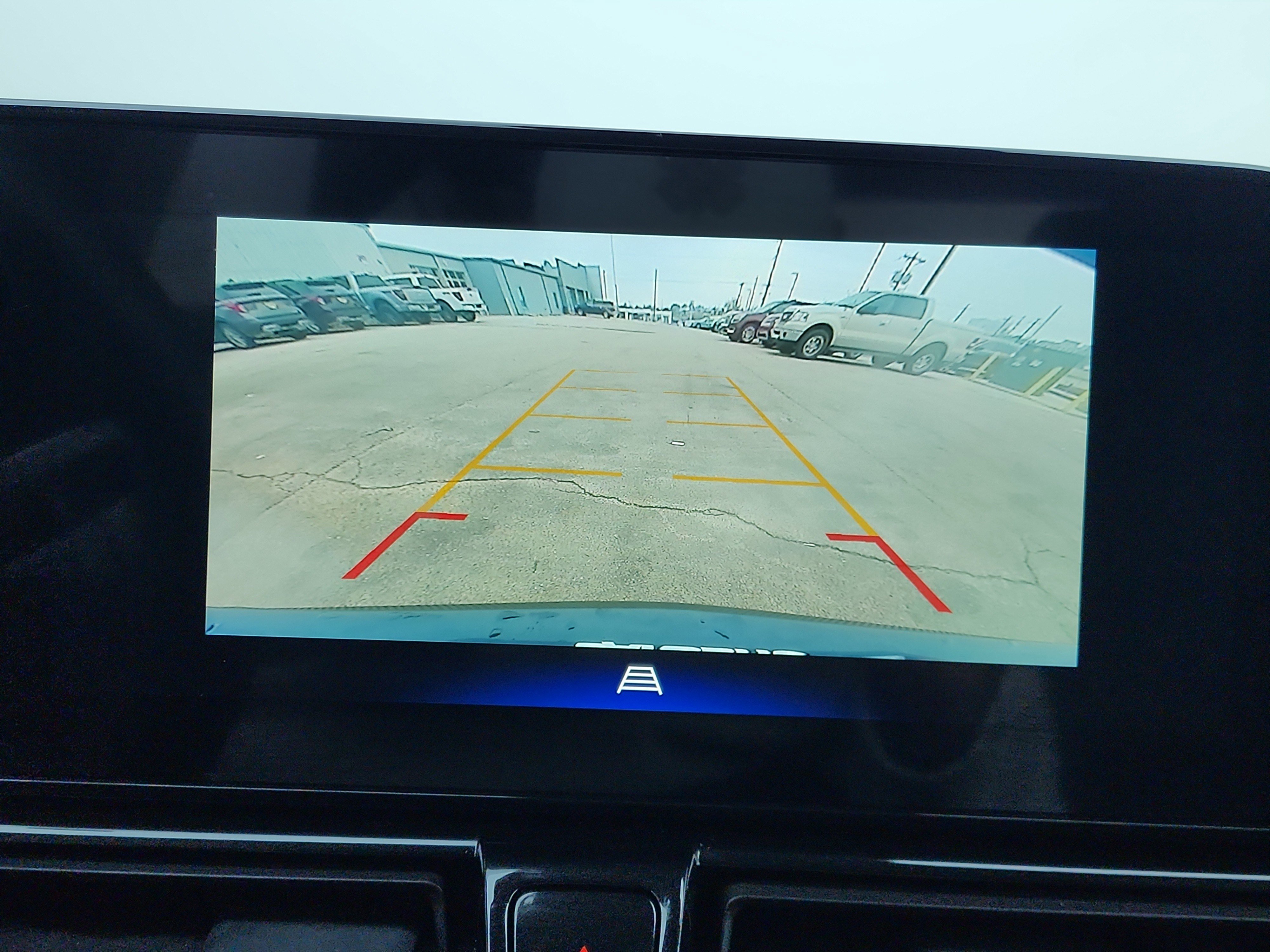 Used 2025 Chevrolet TrailBlazer RS w/ Driver Confidence Package image 23