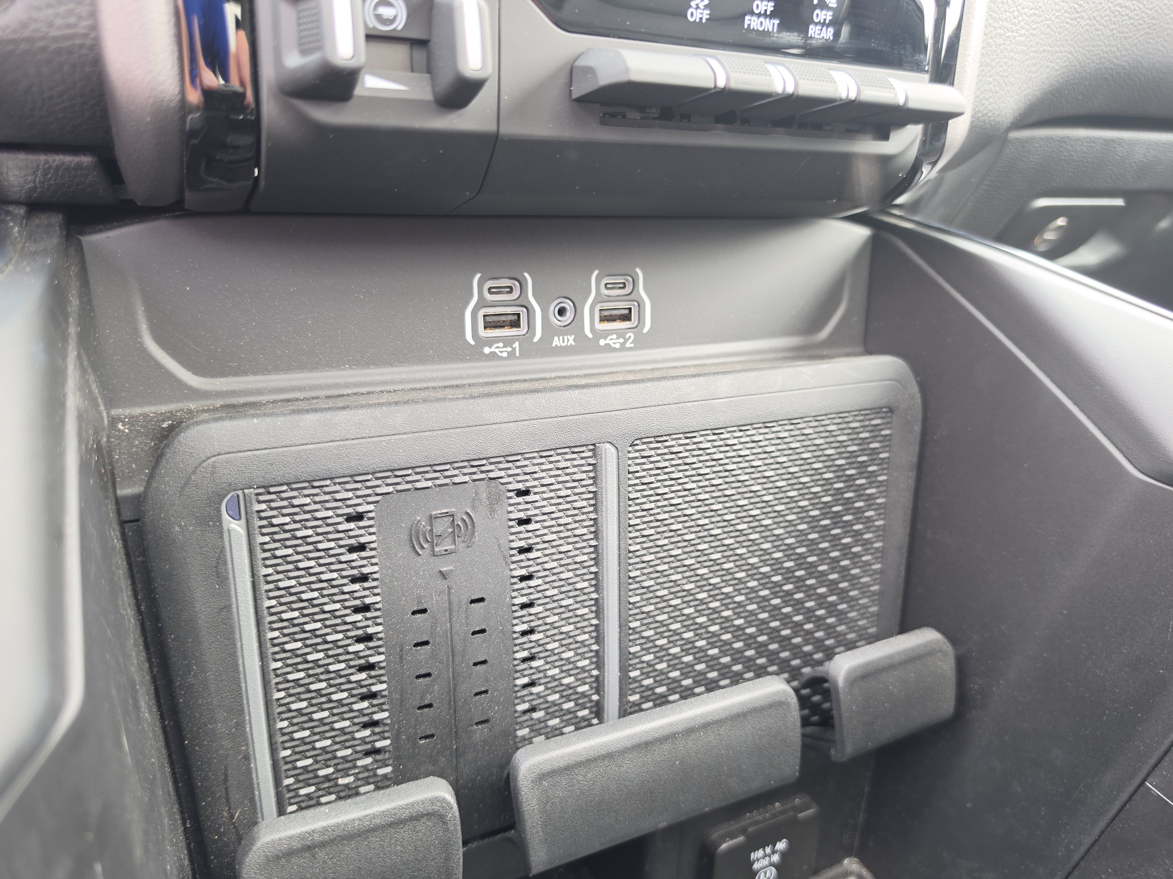Used 2026 RAM 1500 Laramie w/ Bed Utility Group AWD/4WD image 33
