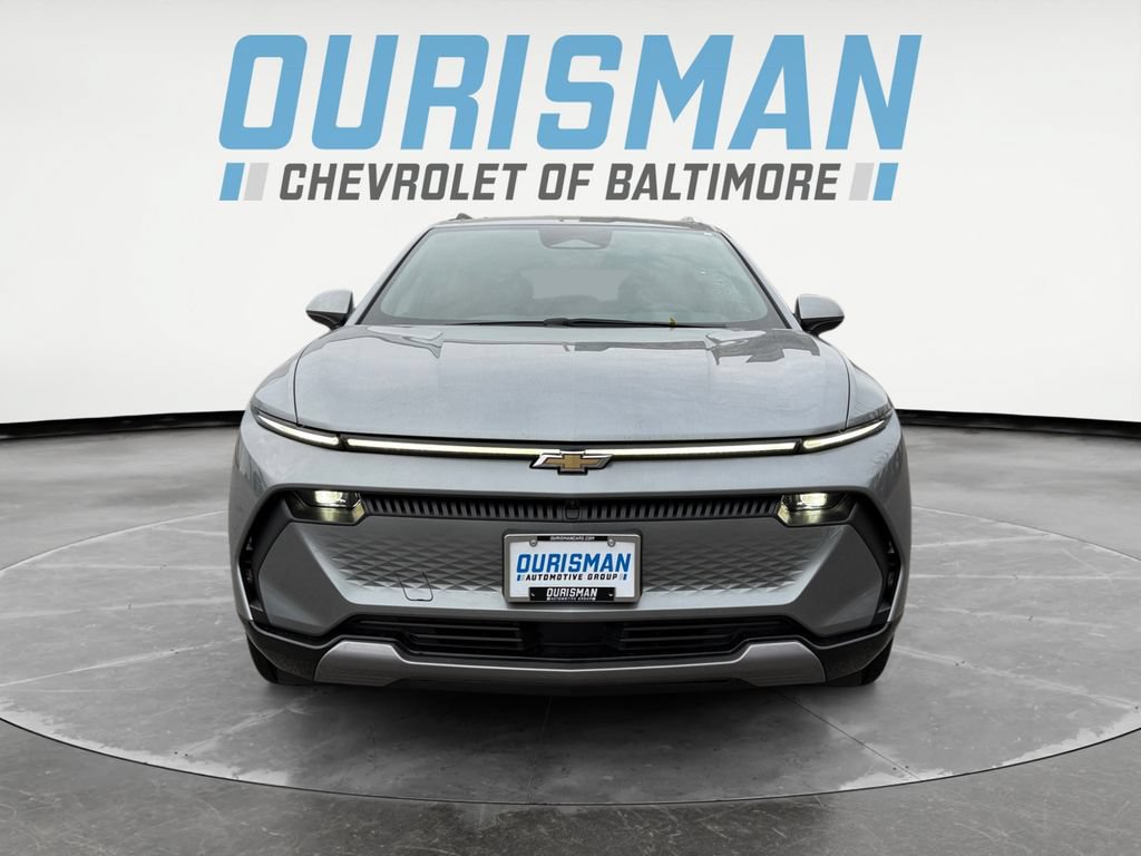 New 2026 Chevrolet Equinox EV LT w/ Convenience Package II AWD/4WD image 8