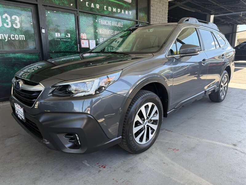 Used 2021 Subaru Outback Premium AWD/4WD image 1