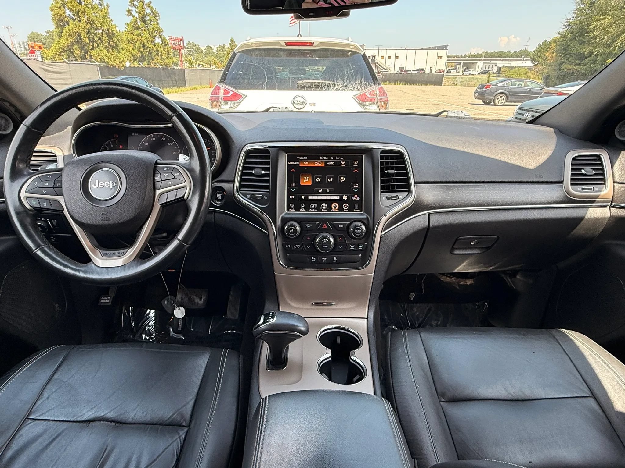 Used 2015 Jeep Grand Cherokee Limited AWD/4WD image 3