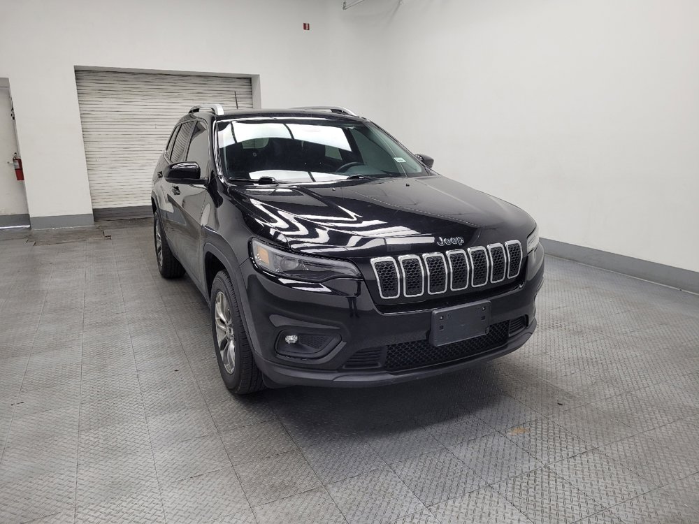 Used 2019 Jeep Cherokee Latitude Plus w/ Cold Weather Group AWD/4WD image 13