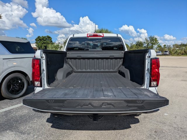 Used 2025 Chevrolet Colorado W/T w/ Advanced Trailering Package RWD image 8