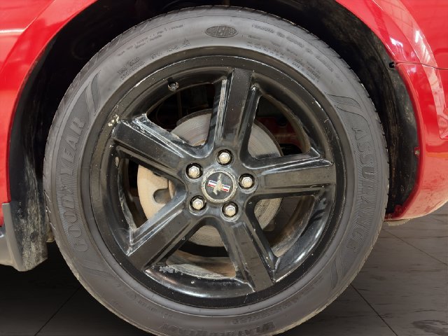 Used 2008 Ford Mustang Premium RWD image 31