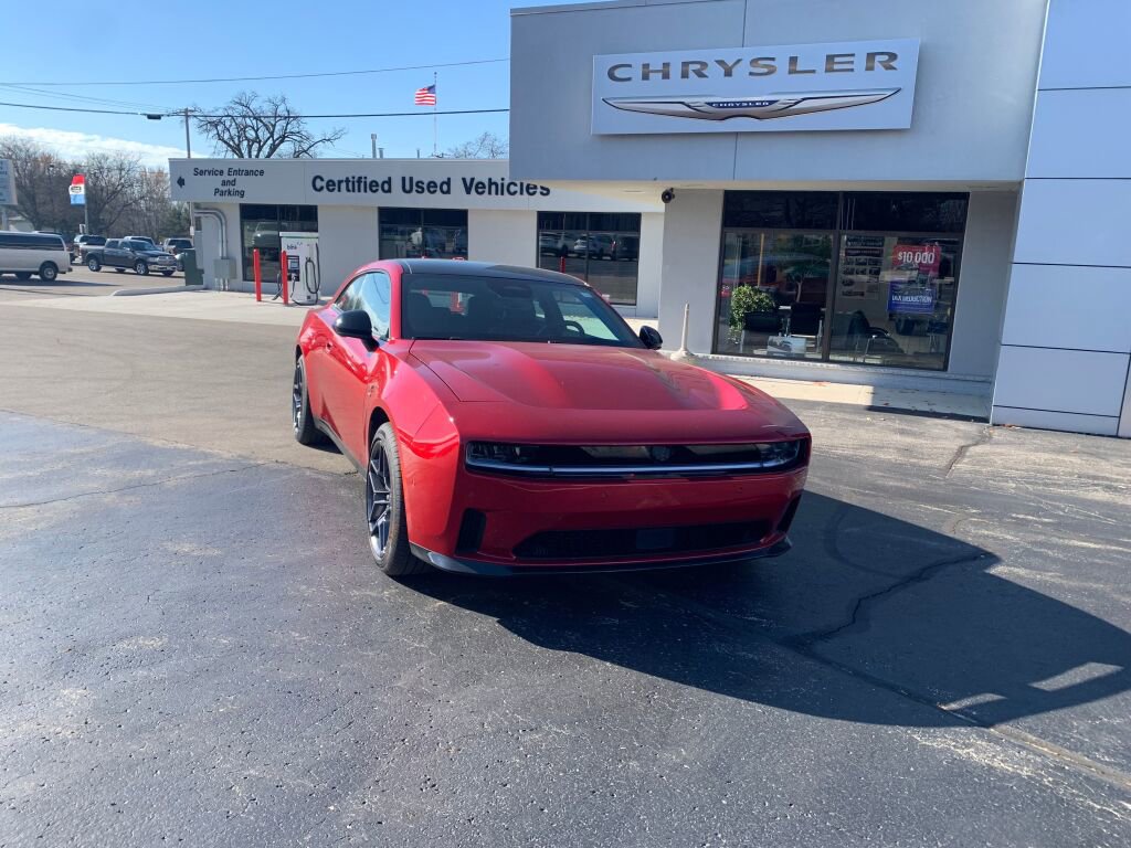 Used 2024 Dodge Charger R/T w/ Plus Group AWD/4WD image 3