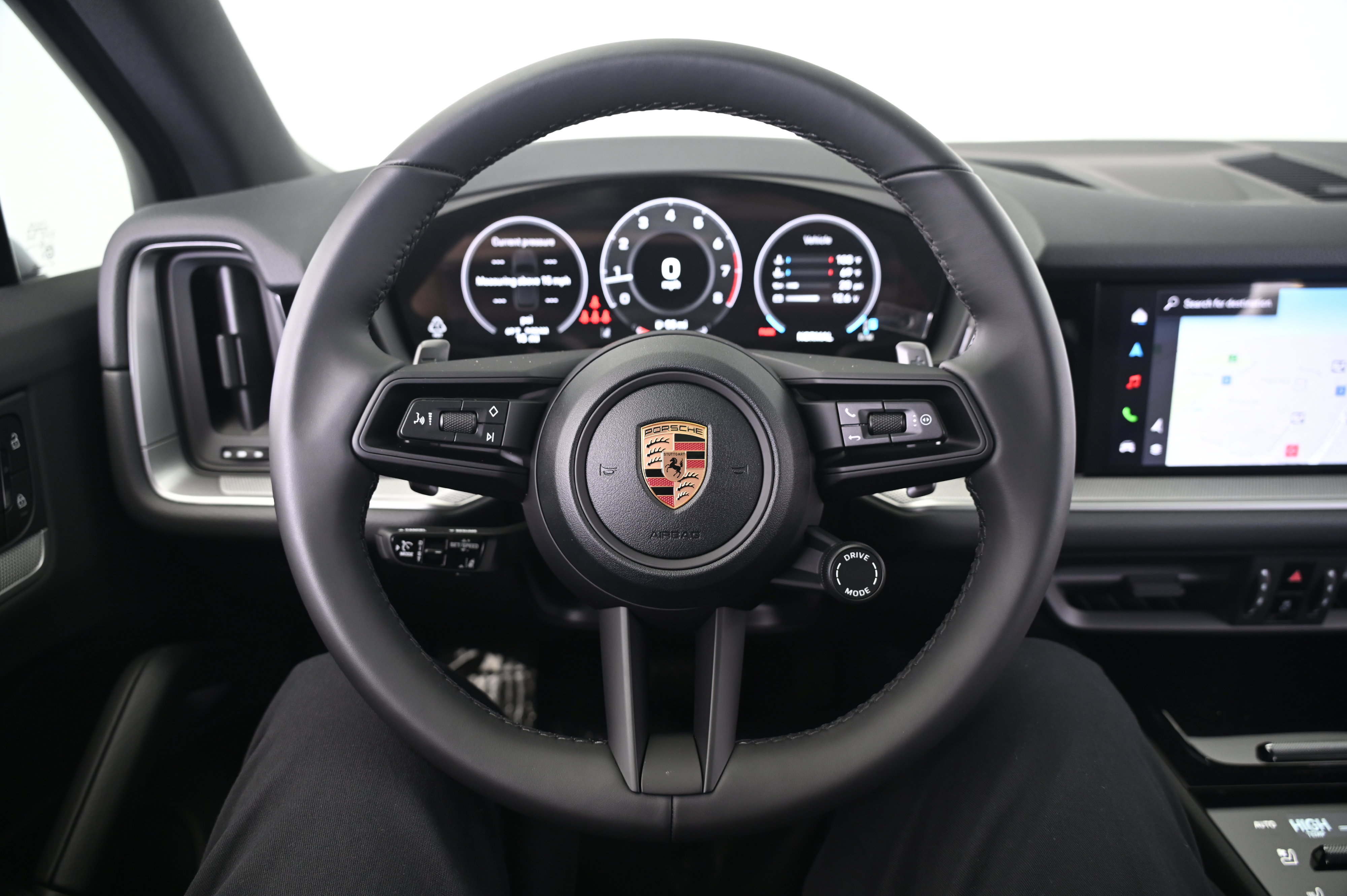 Certified 2026 Porsche Cayenne AWD/4WD image 34
