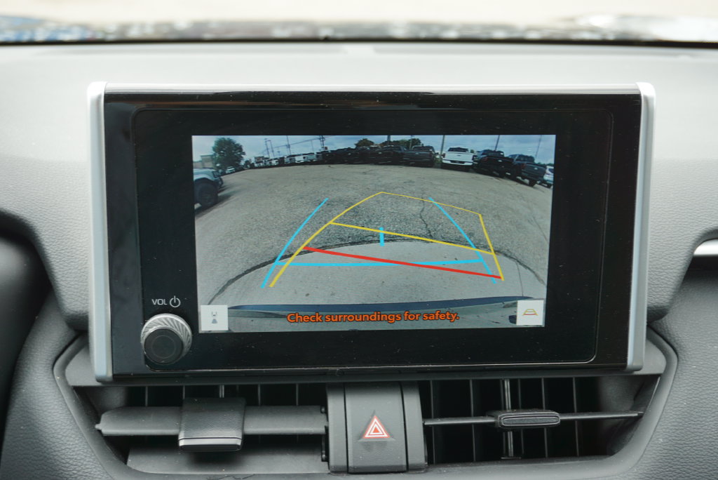 Used 2024 Toyota RAV4 LE AWD/4WD image 17