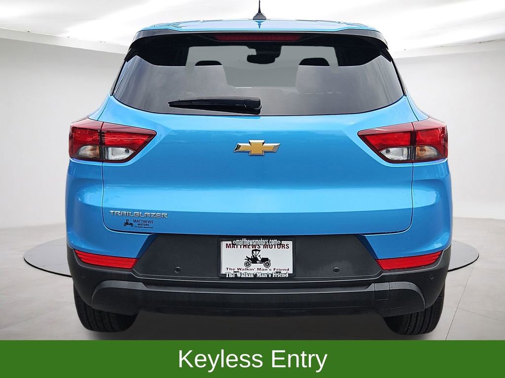 Used 2025 Chevrolet TrailBlazer LS w/ LS Convenience Package FWD image 6