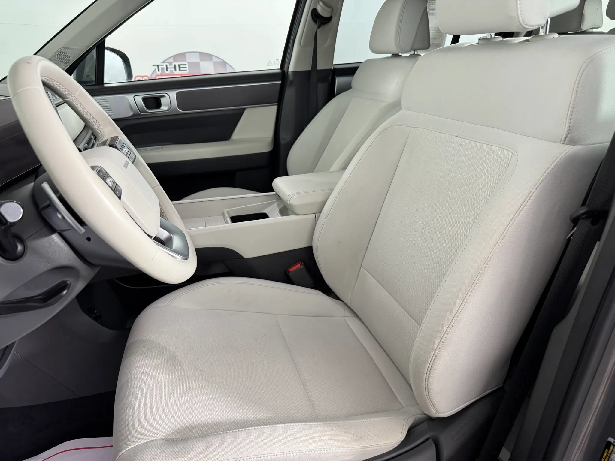 Used 2024 Hyundai Santa Fe SE AWD/4WD image 30