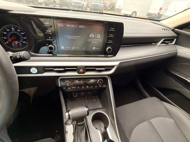 Used 2022 Kia K5 LXS image 2