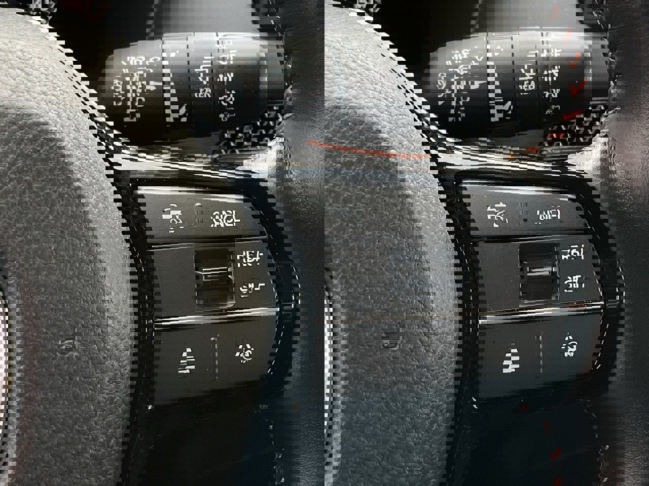 Used 2025 Honda HR-V Sport image 24