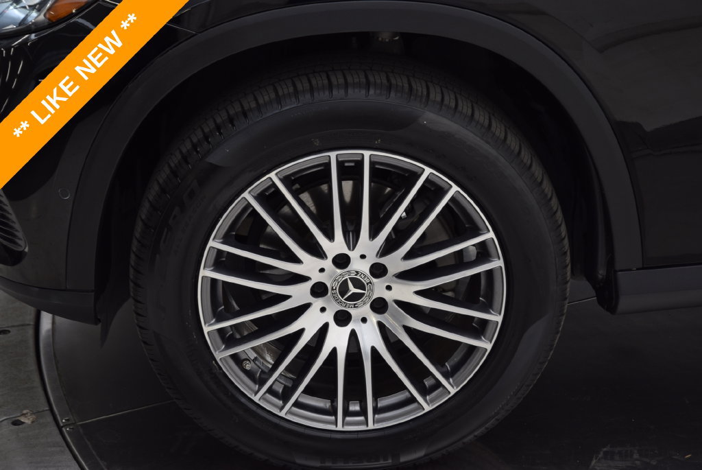 Used 2024 Mercedes-Benz GLC 300 4MATIC image 12