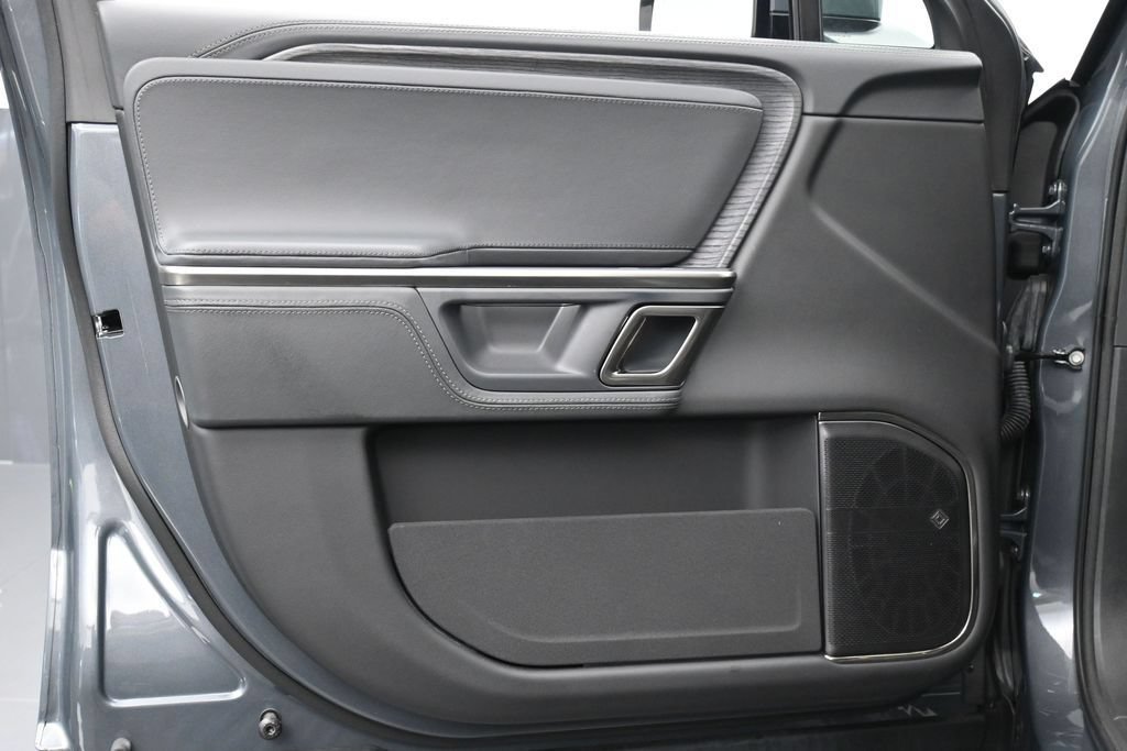 Used 2024 Rivian R1T Adventure Quad AWD/4WD image 9