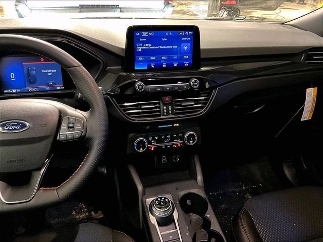 New 2026 Ford Escape ST-Line w/ Cold Weather Package AWD/4WD image 23