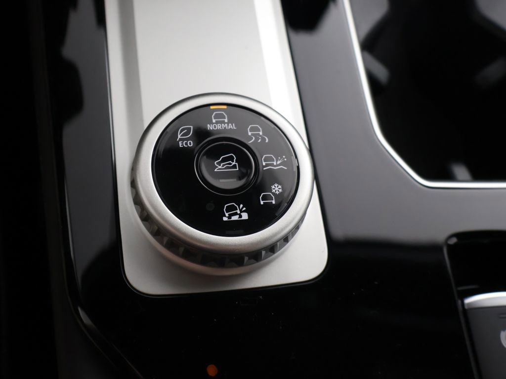 New 2026 Mitsubishi Outlander LE AWD/4WD image 53