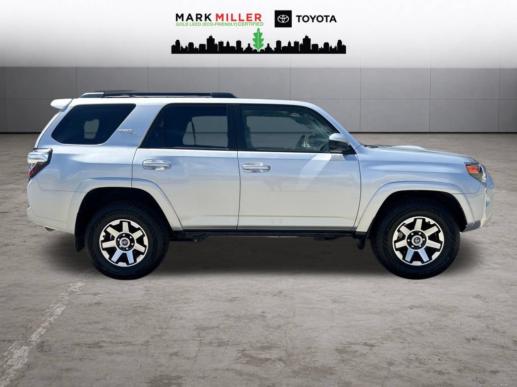 Certified 2019 Toyota 4Runner TRD Off-Road AWD/4WD image 8