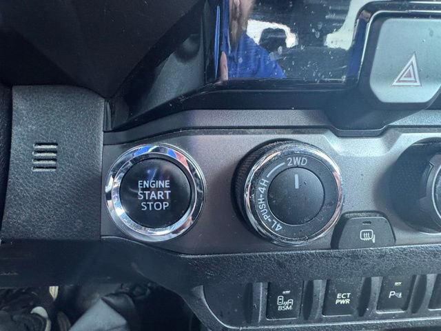 Used 2016 Toyota Tacoma TRD Sport w/ Premium & Technology Package image 22