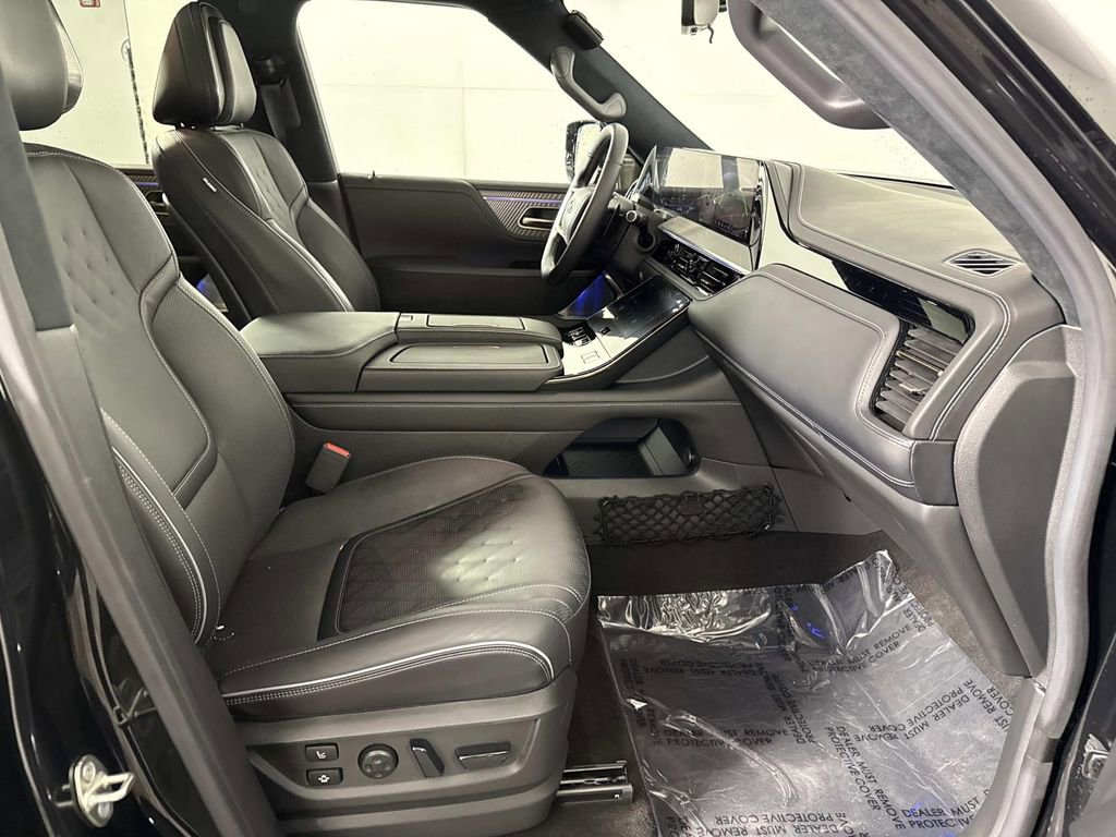 Certified 2025 INFINITI QX80 Autograph w/ Autograph Exterior Package image 40