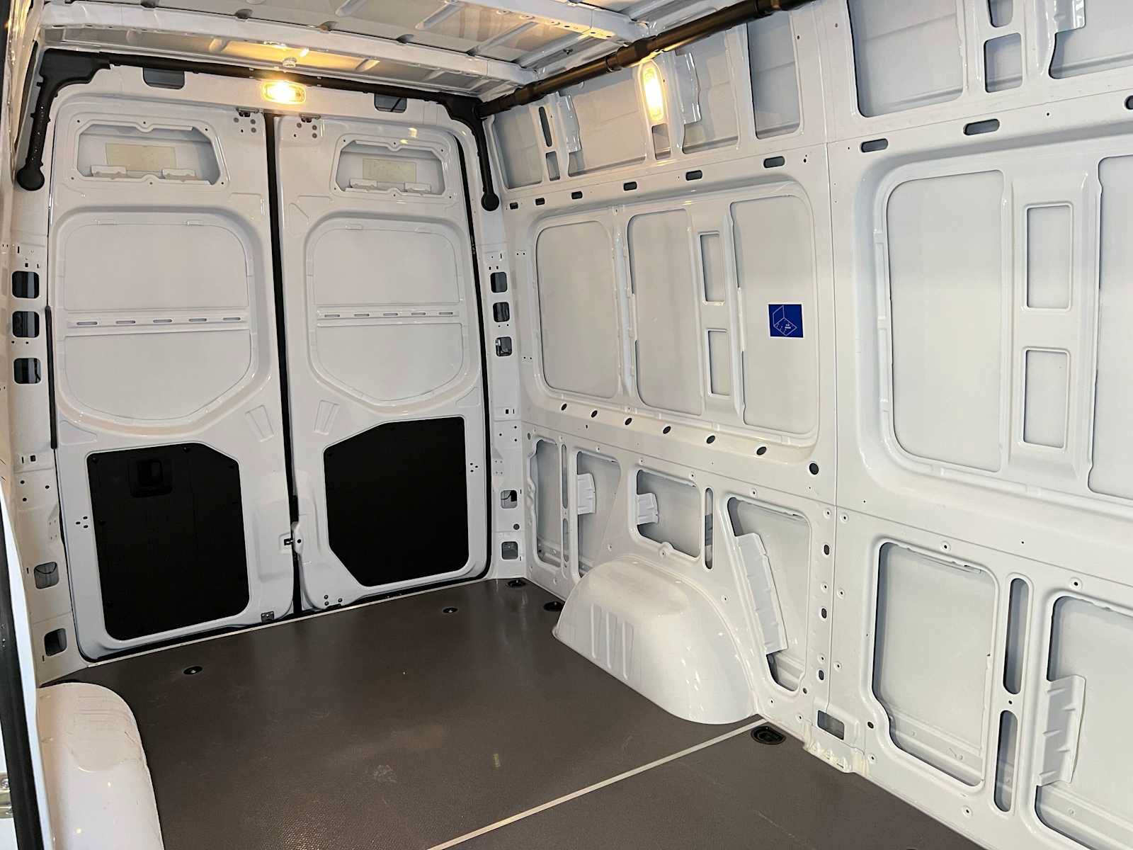 Used 2026 Mercedes-Benz Sprinter 2500 image 15