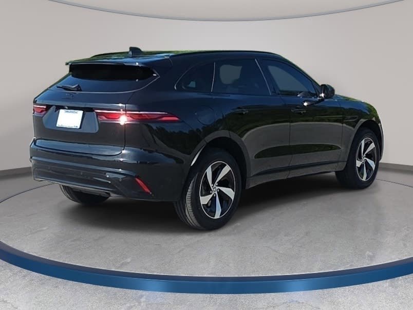 Used 2025 Jaguar F-PACE R-Dynamic S AWD/4WD image 5