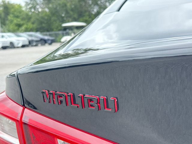 Used 2018 Chevrolet Malibu LT w/ Leather Package FWD image 11