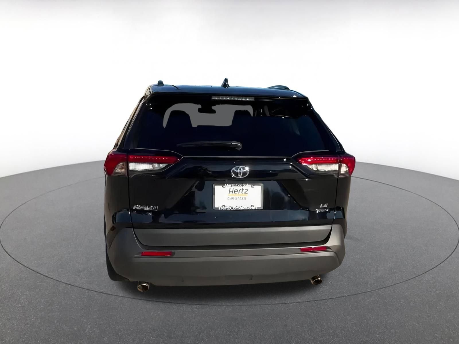 Used 2025 Toyota RAV4 LE image 12