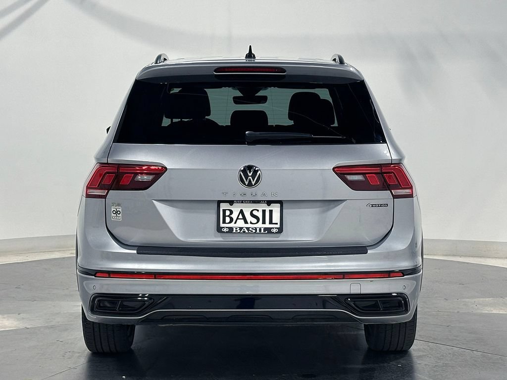 Used 2022 Volkswagen Tiguan SE R-Line AWD/4WD image 12