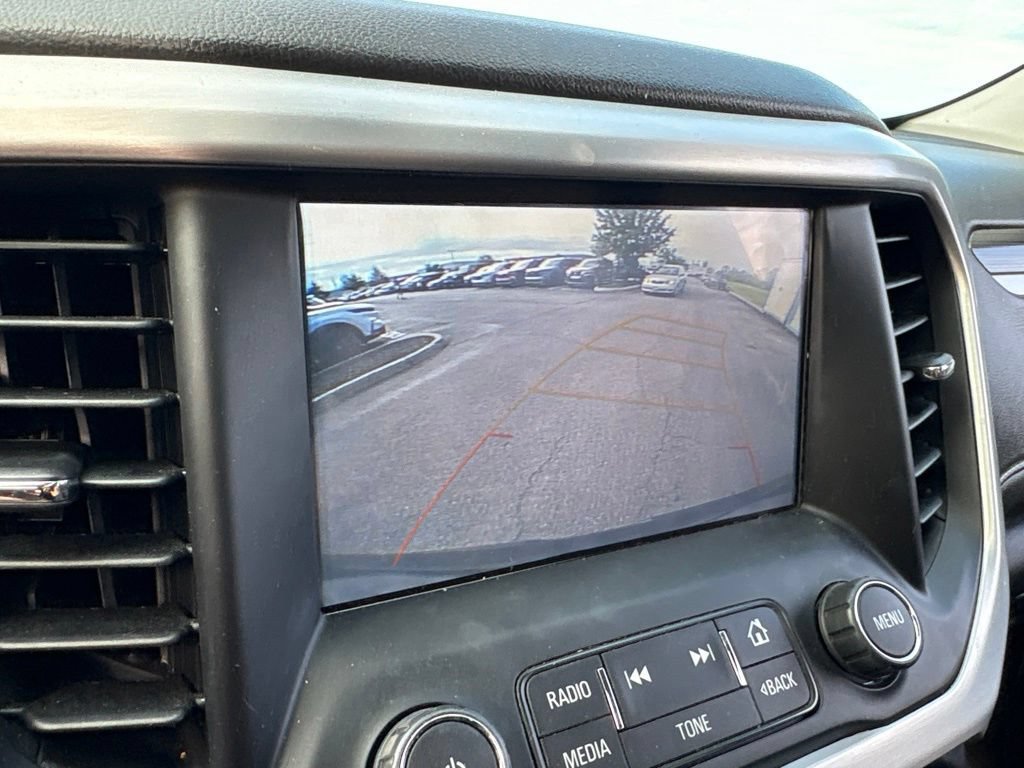 Used 2019 GMC Acadia SLT FWD image 25