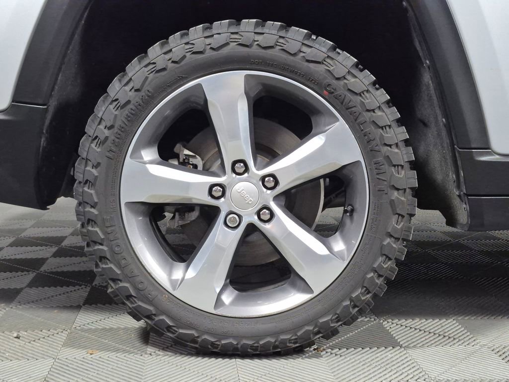Used 2021 Jeep Grand Cherokee L Limited image 29