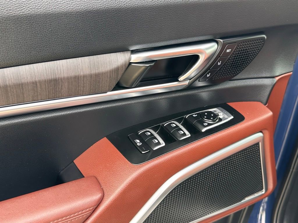 Used 2024 Kia Telluride SX image 16