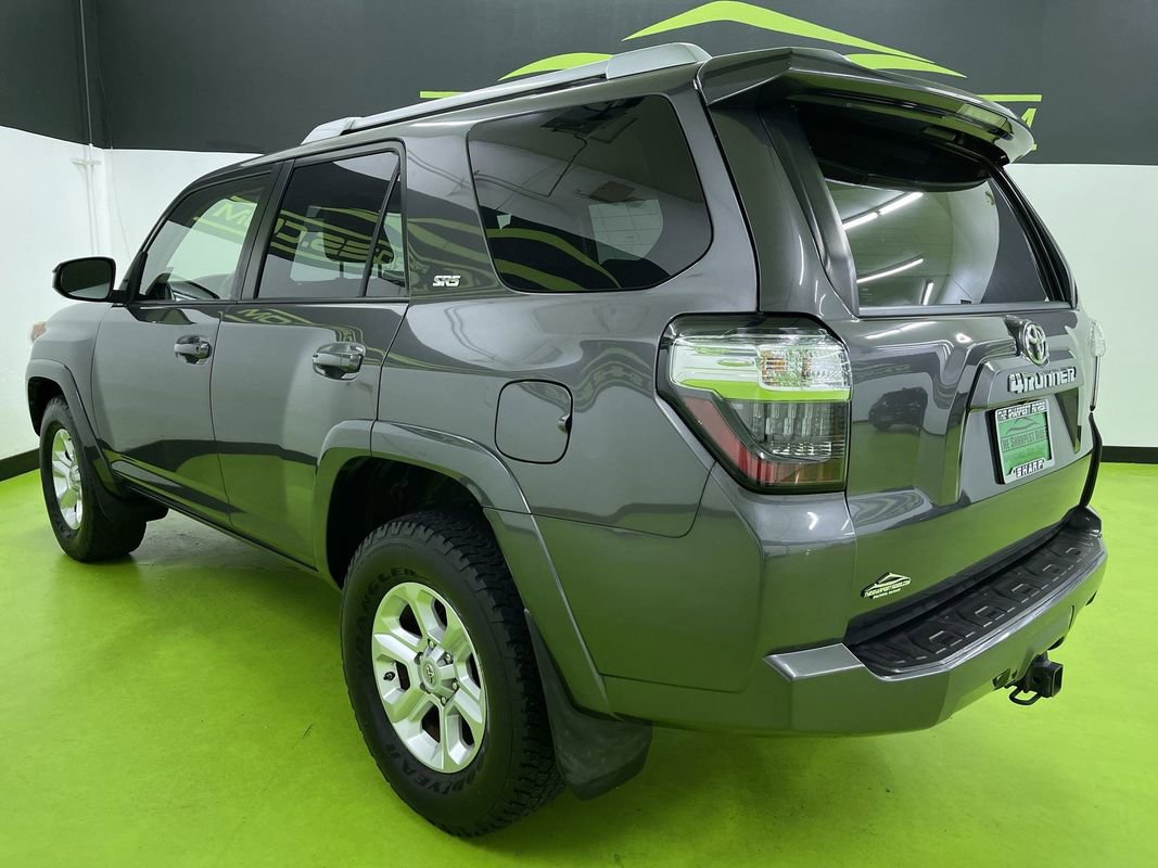 Used 2016 Toyota 4Runner SR5 image 7