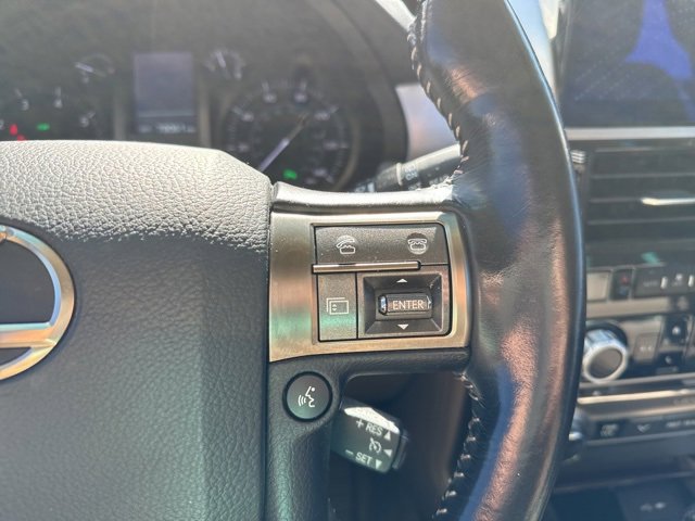 Used 2017 Lexus GX 460 image 16