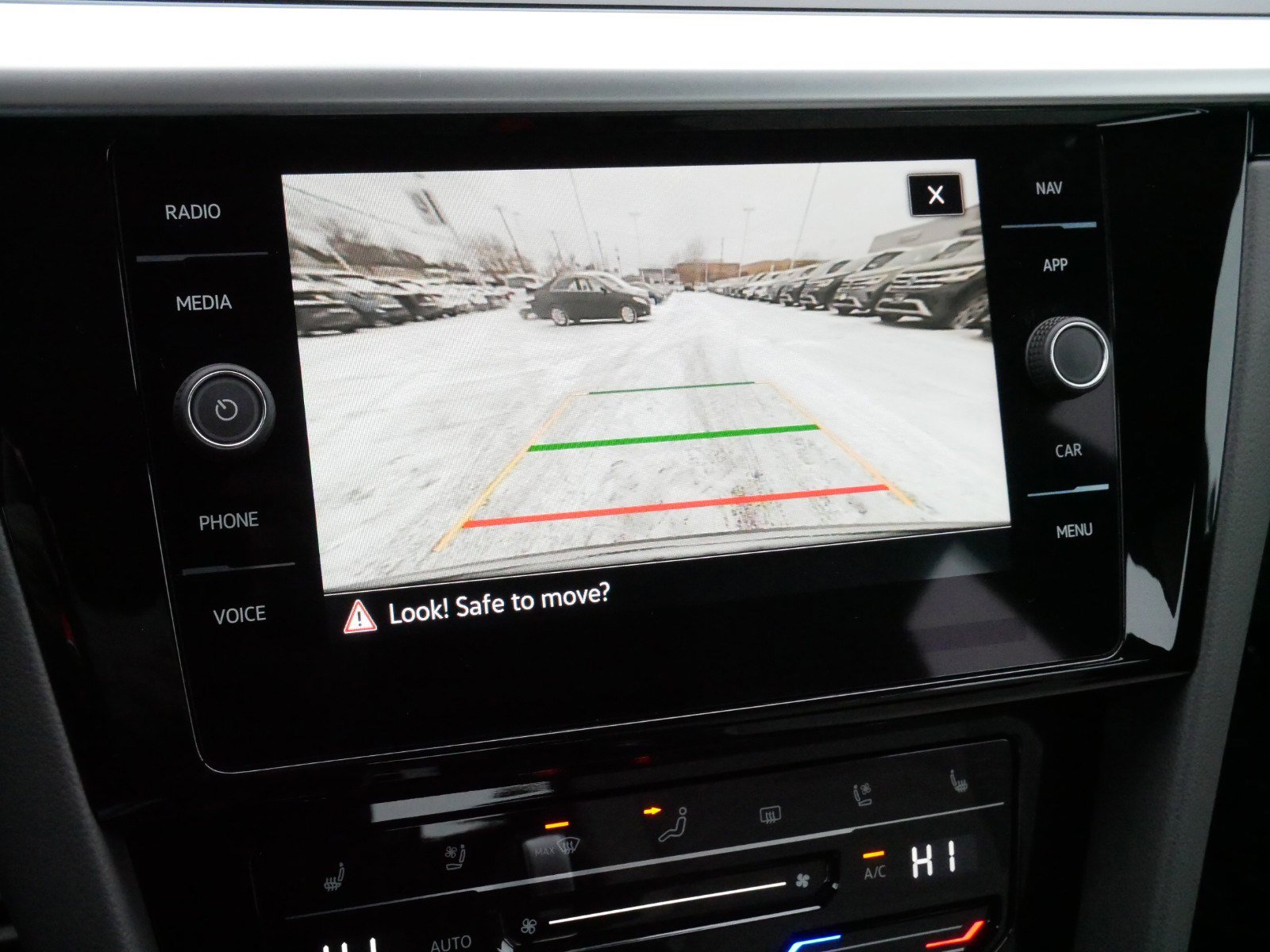 Used 2023 Volkswagen Arteon SEL Premium image 33