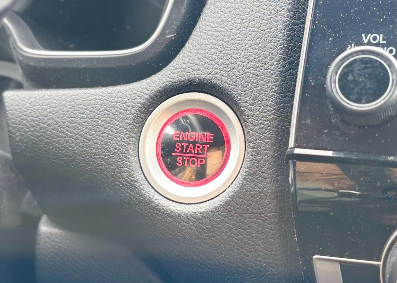 Used 2018 Honda CR-V Touring image 32