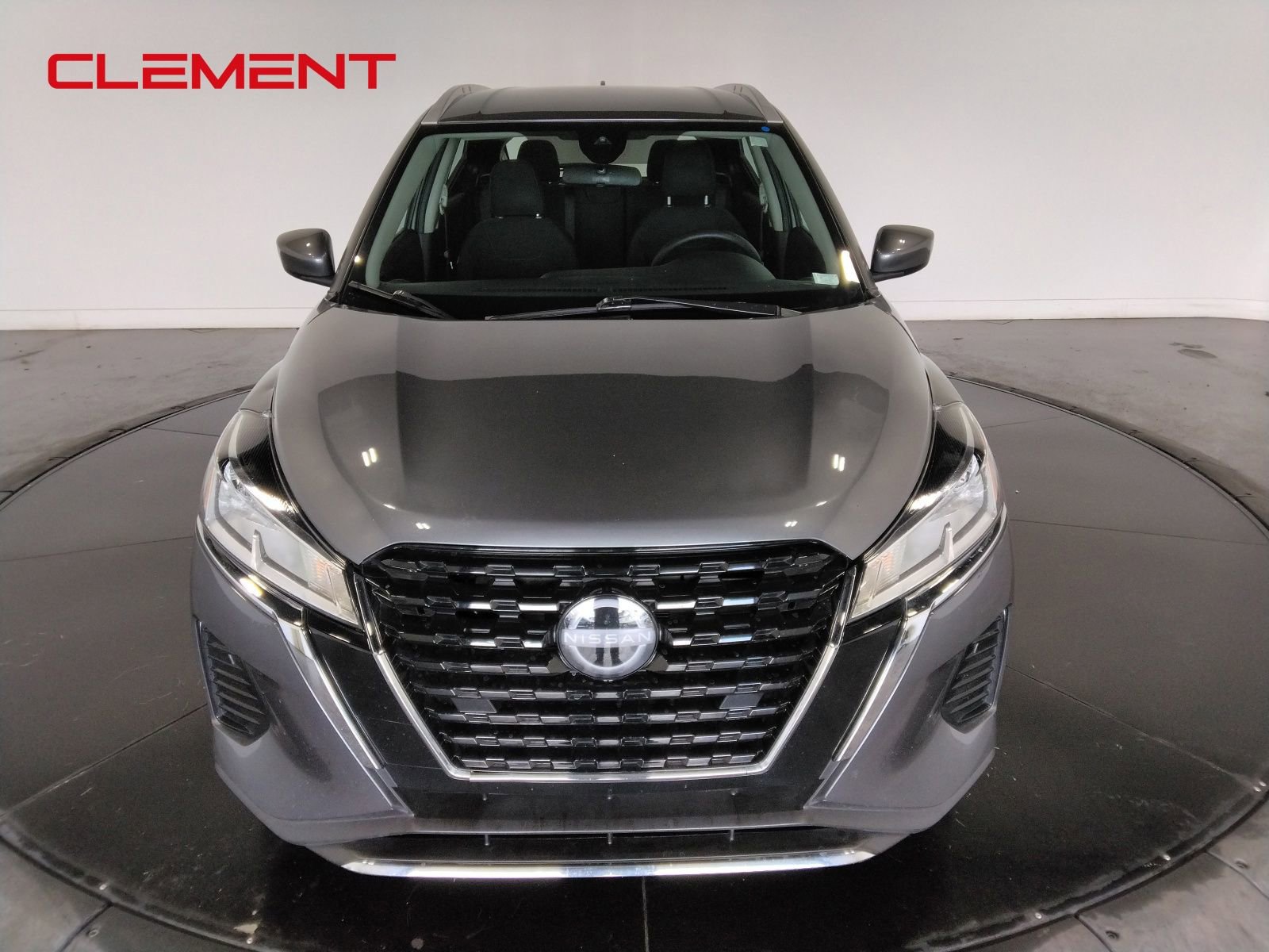 Used 2024 Nissan Kicks SV image 3