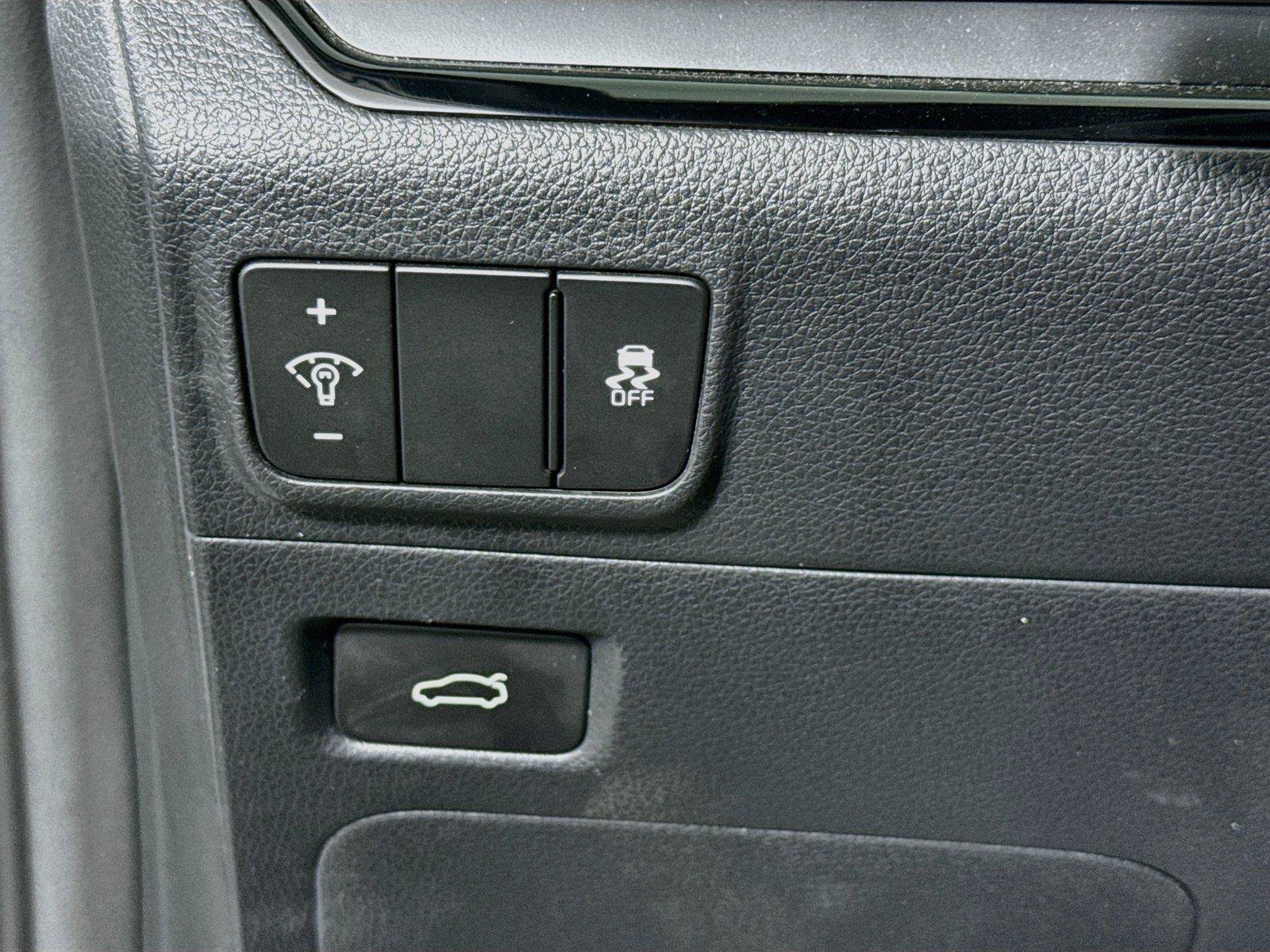 Used 2025 Kia K5 GT-Line w/ GT-Line Premium Package FWD image 15