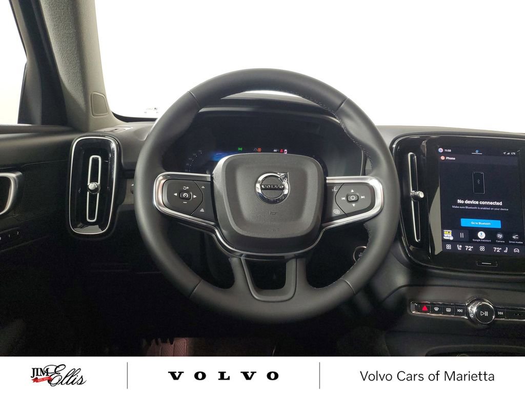 Used 2026 Volvo XC40 B5 Core w/ Climate Package image 17