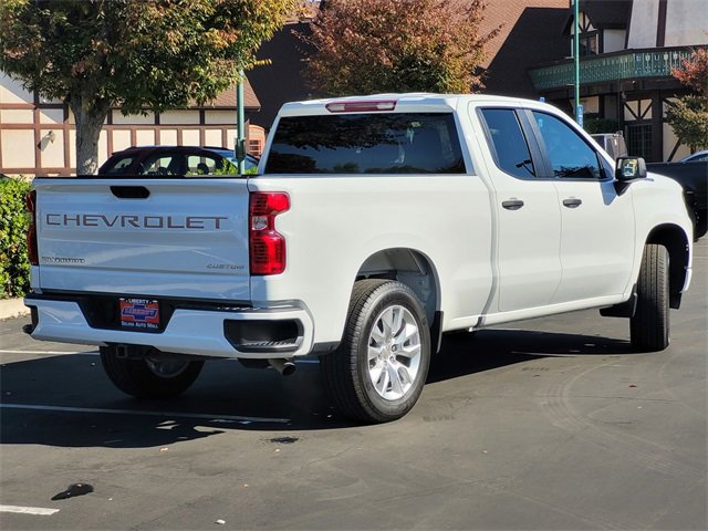 Used 2024 Chevrolet Silverado 1500 Custom image 5