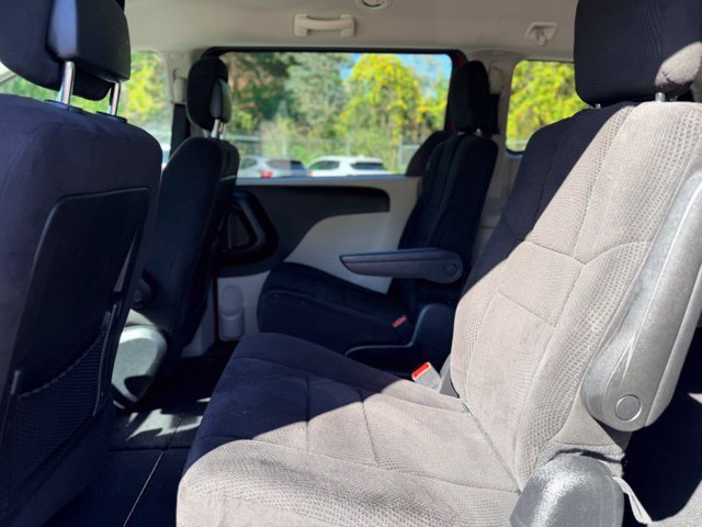 Used 2013 Dodge Grand Caravan SE FWD image 20