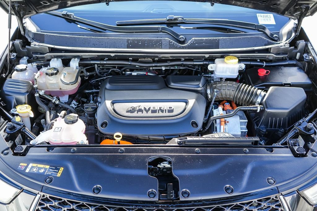 Certified 2024 Chrysler Pacifica Select image 28