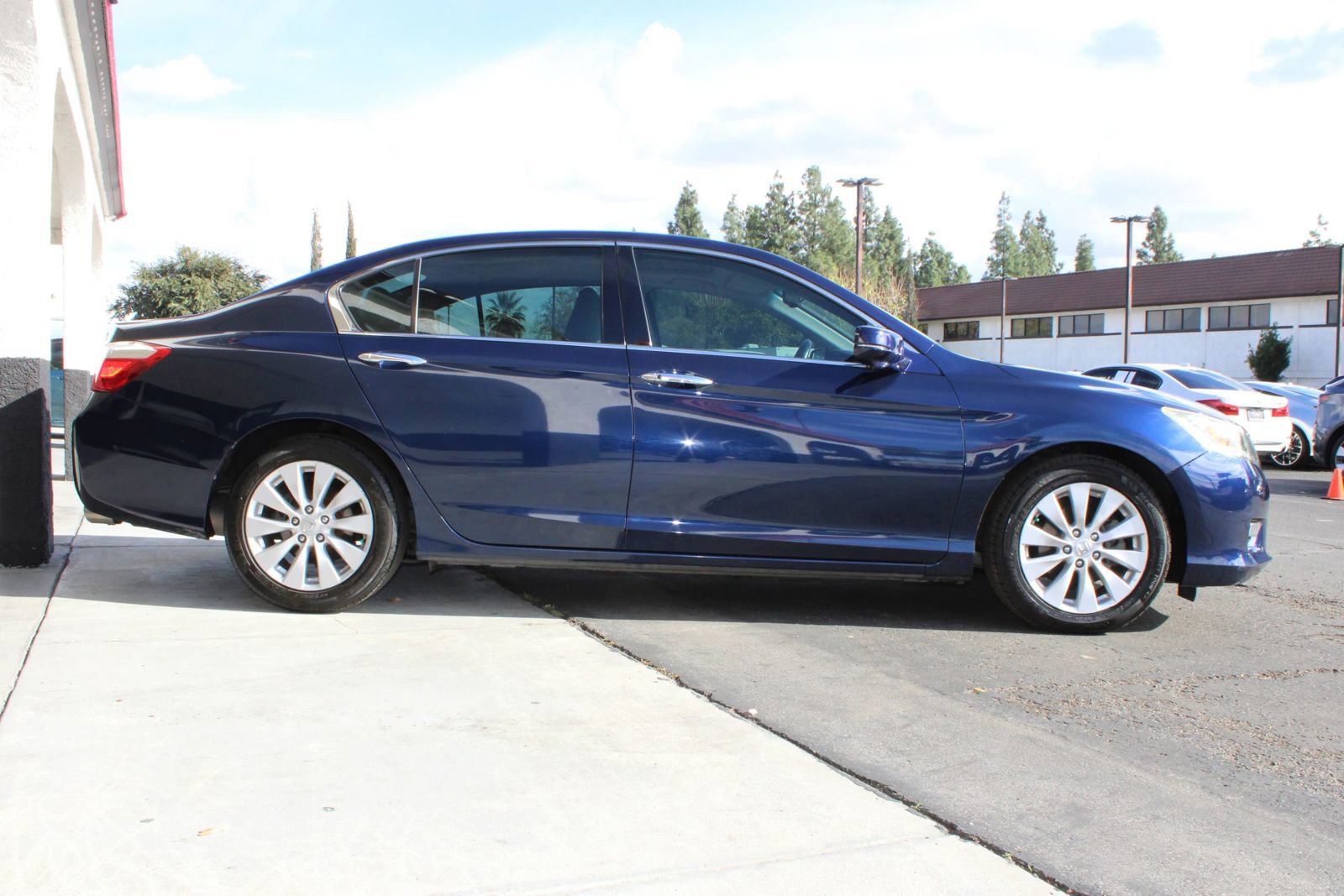 Used 2014 Honda Accord EX-L image 11