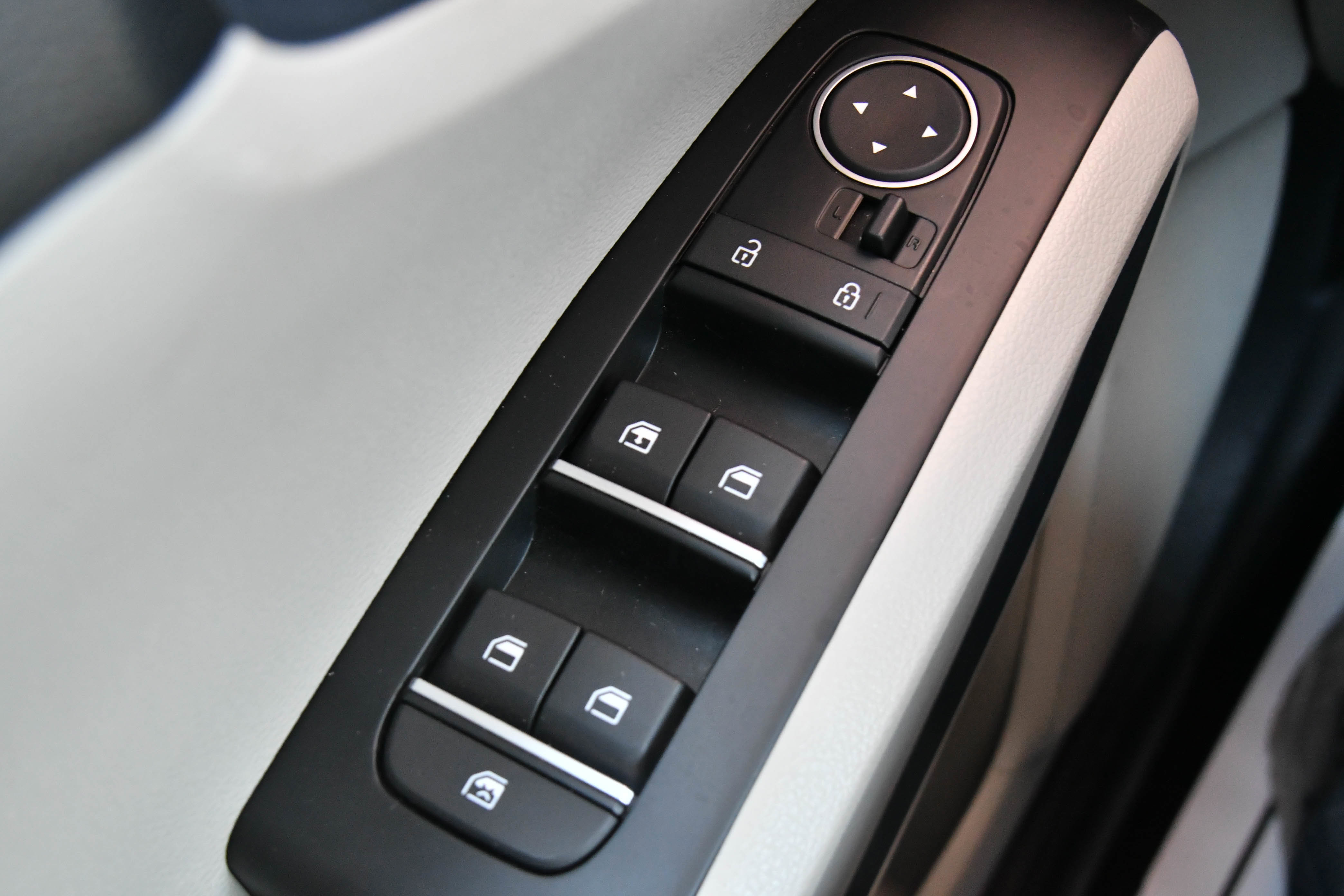 Used 2024 Kia Soul EX image 34