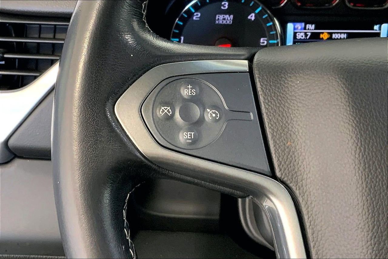 Used 2019 Chevrolet Suburban LS image 19