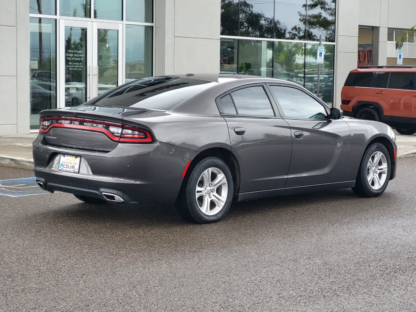 Used 2022 Dodge Charger SXT RWD image 5