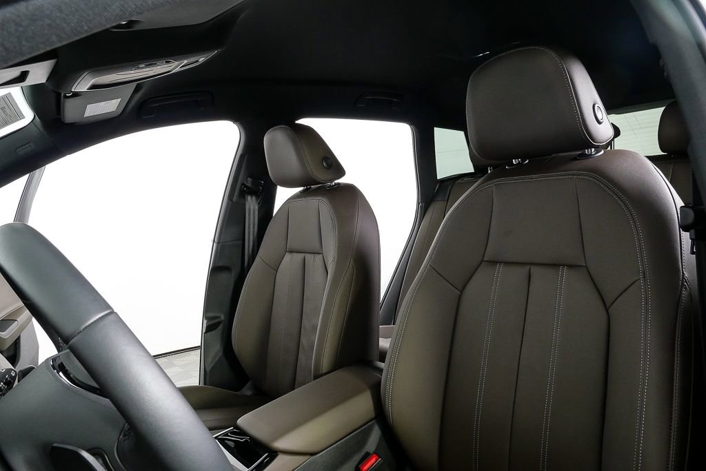 Certified 2025 Audi Q6 e-tron Premium image 5