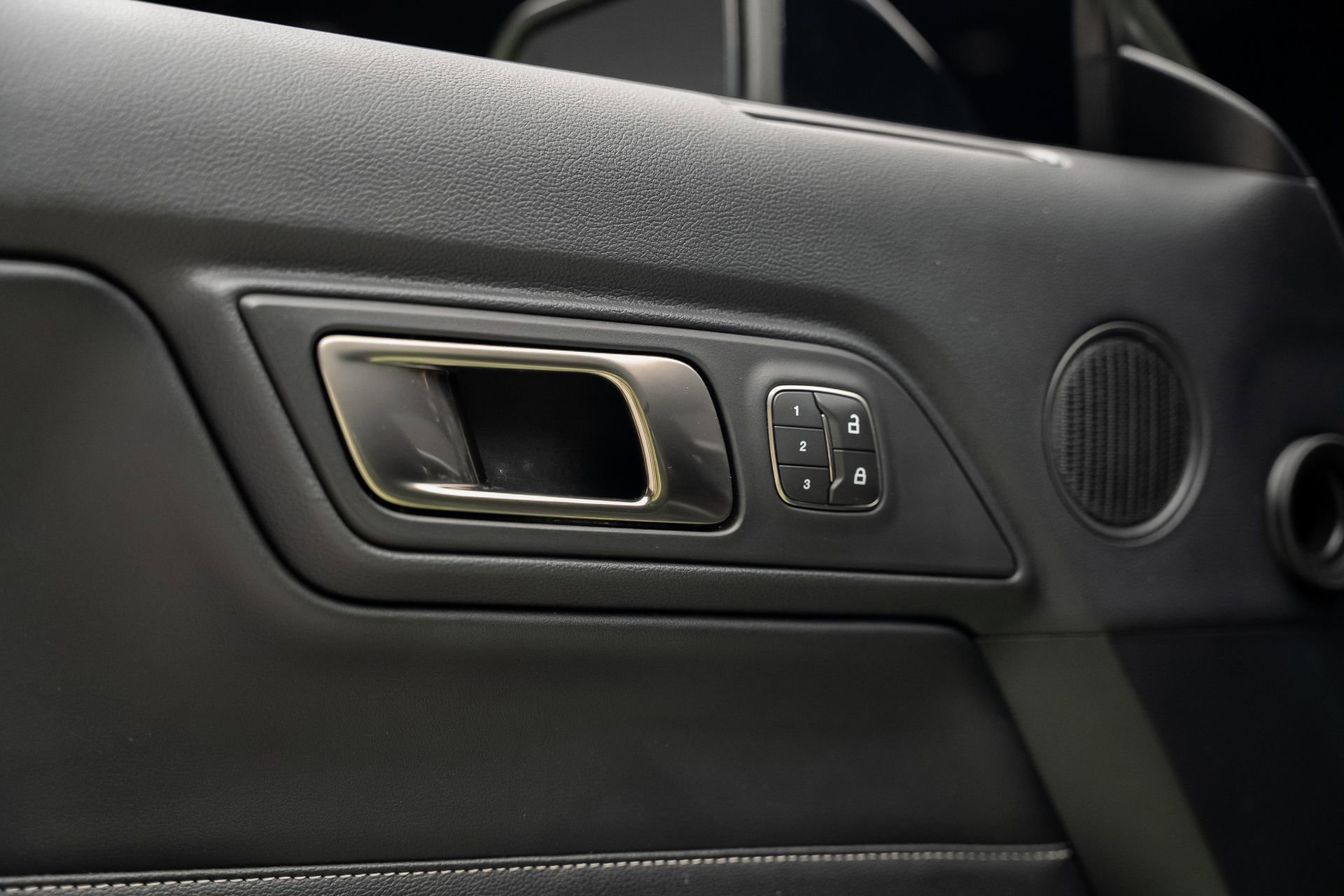 Used 2020 Ford Mustang Shelby GT500 w/ Technology Package image 58